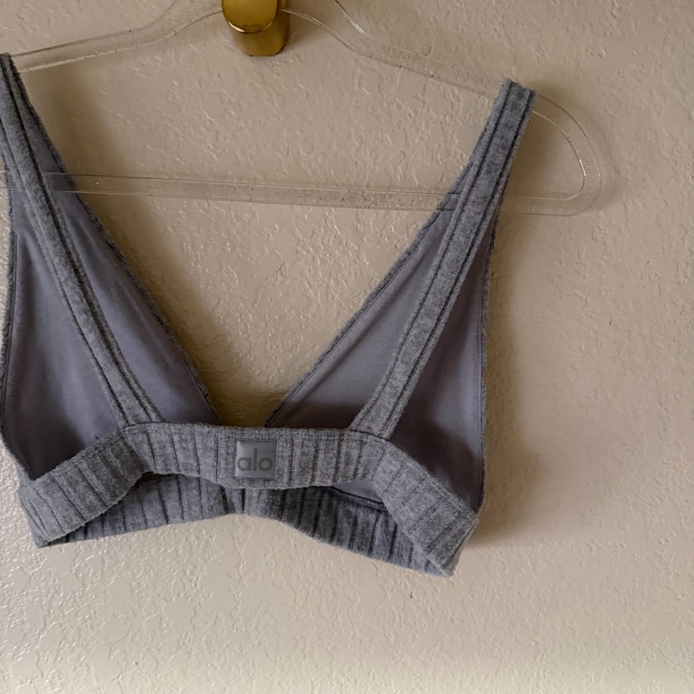 Alo Yoga Ribbed Take Comfort bra size M - Picture 8 of 9